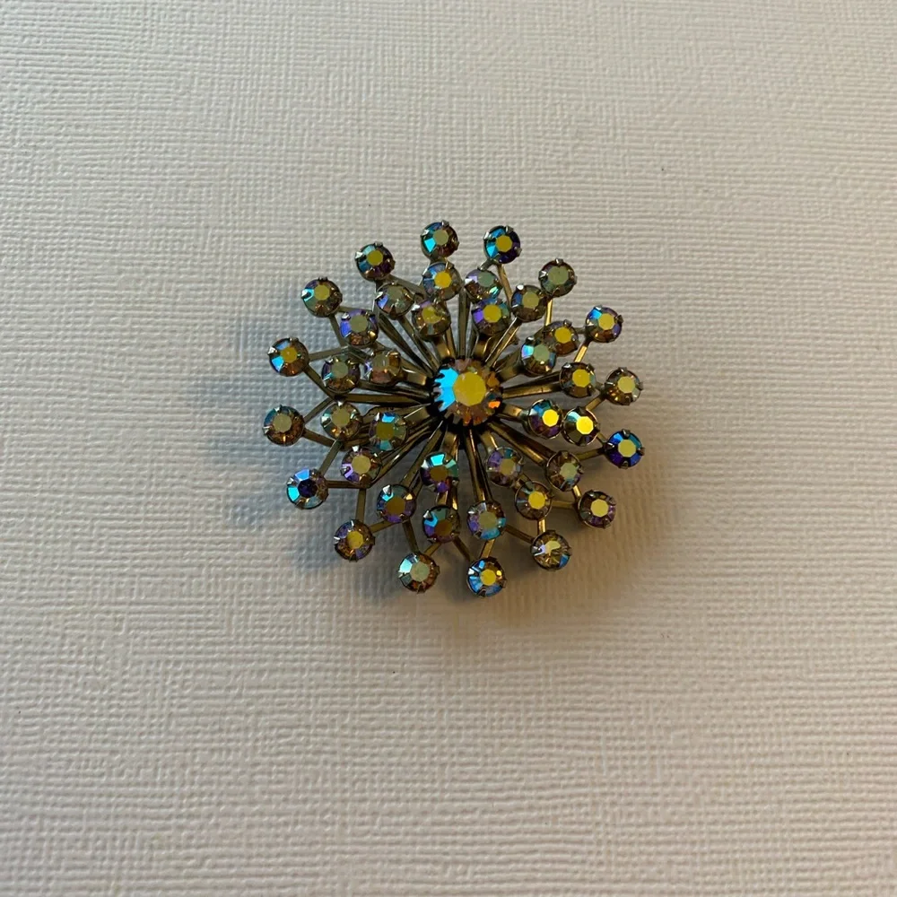 Vintage Rhinestone Star Brooch - Picture 3 of 4